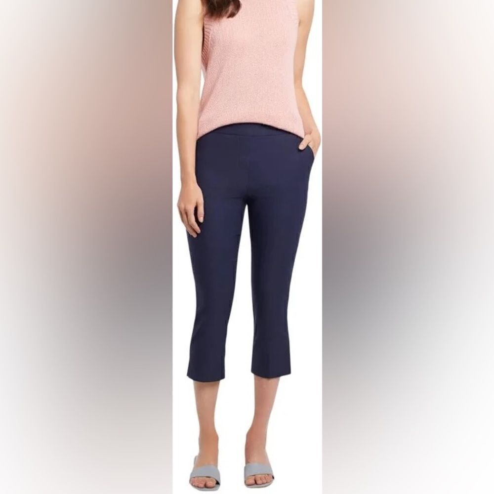 Tribal Modele Navy Blue Pull-on capris, size 16